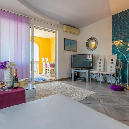 Seaview Apartman *