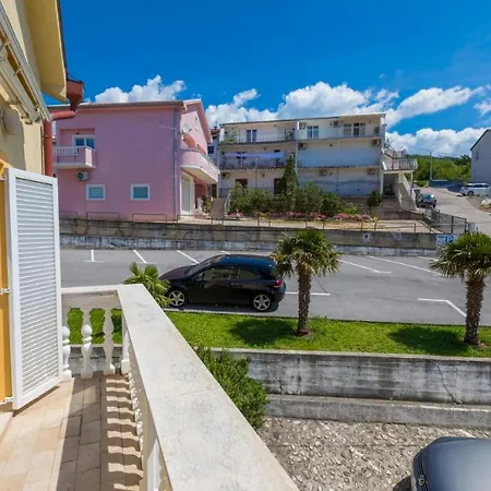 Seaview Apartman *